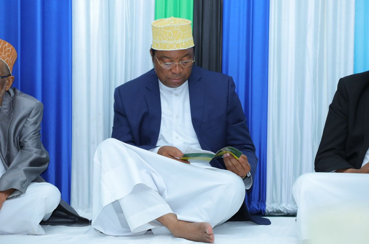 Abeid Amani Karume Abeid Amani Karume