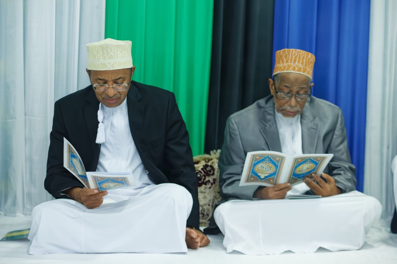 Abeid Amani Karume Abeid Amani Karume