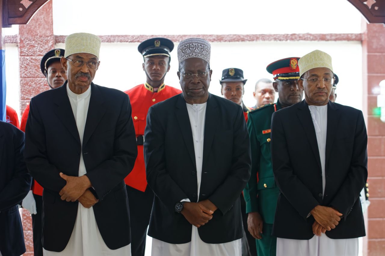 Abeid Amani Karume Abeid Amani Karume