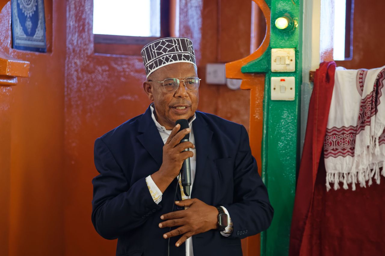 Ali Hassan Mwinyi Ali Hassan Mwinyi