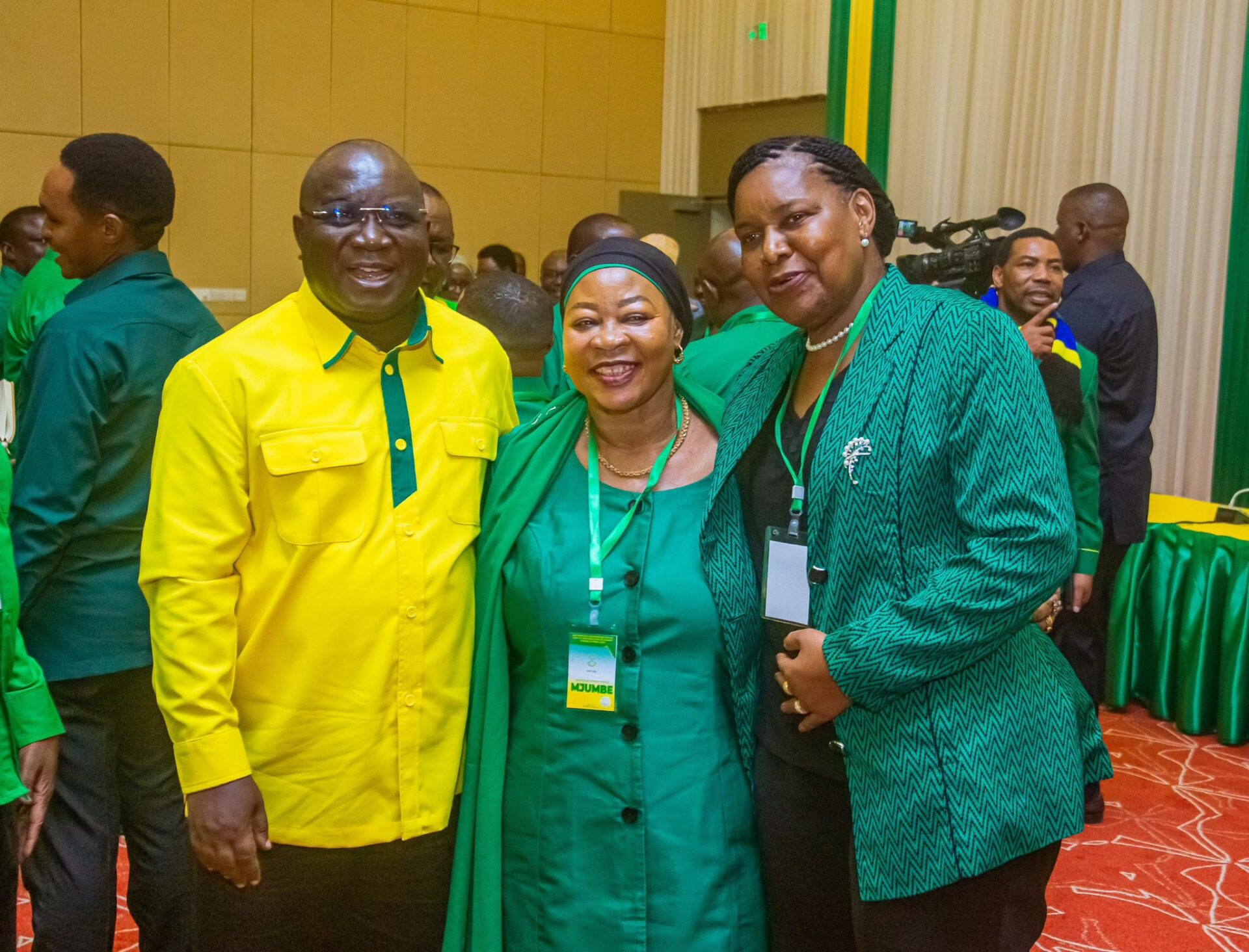 Amos Makalla Amos Makalla