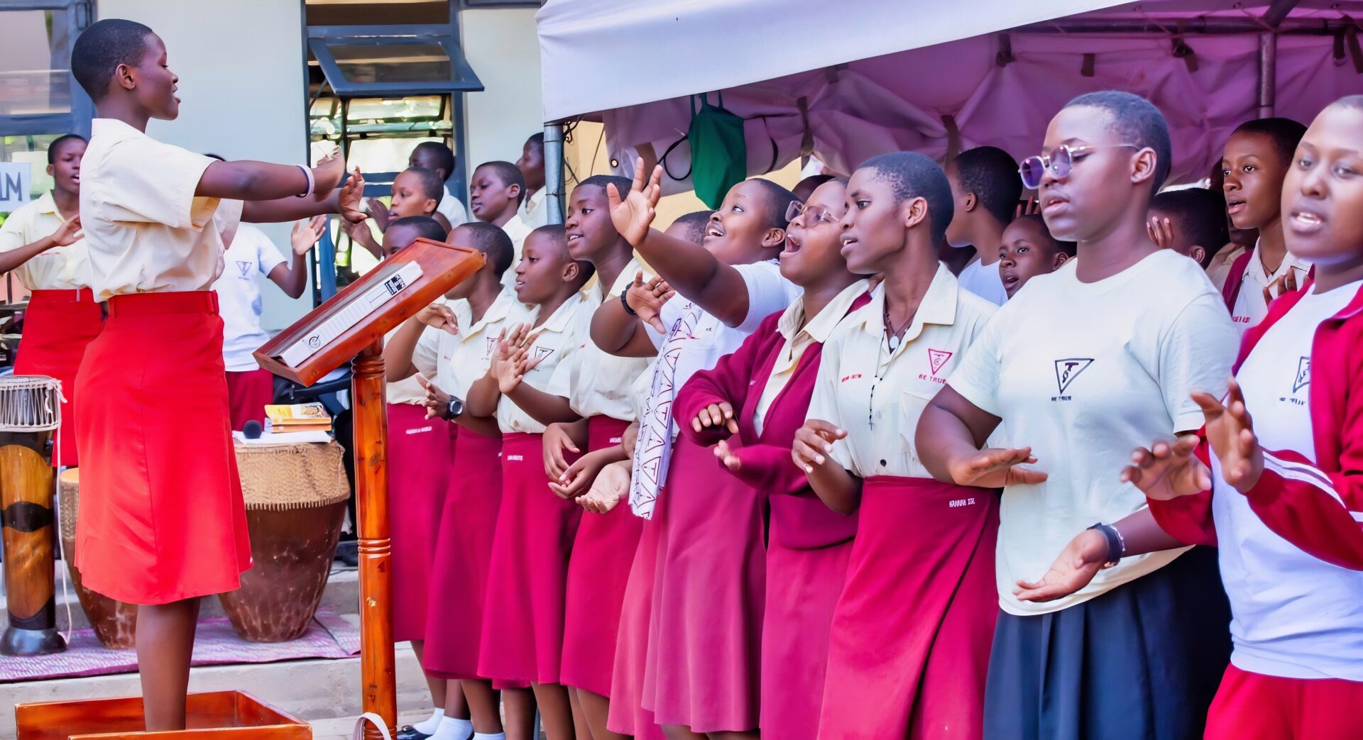 Ujumbe wa Jumapili Ujumbe wa Jumapili